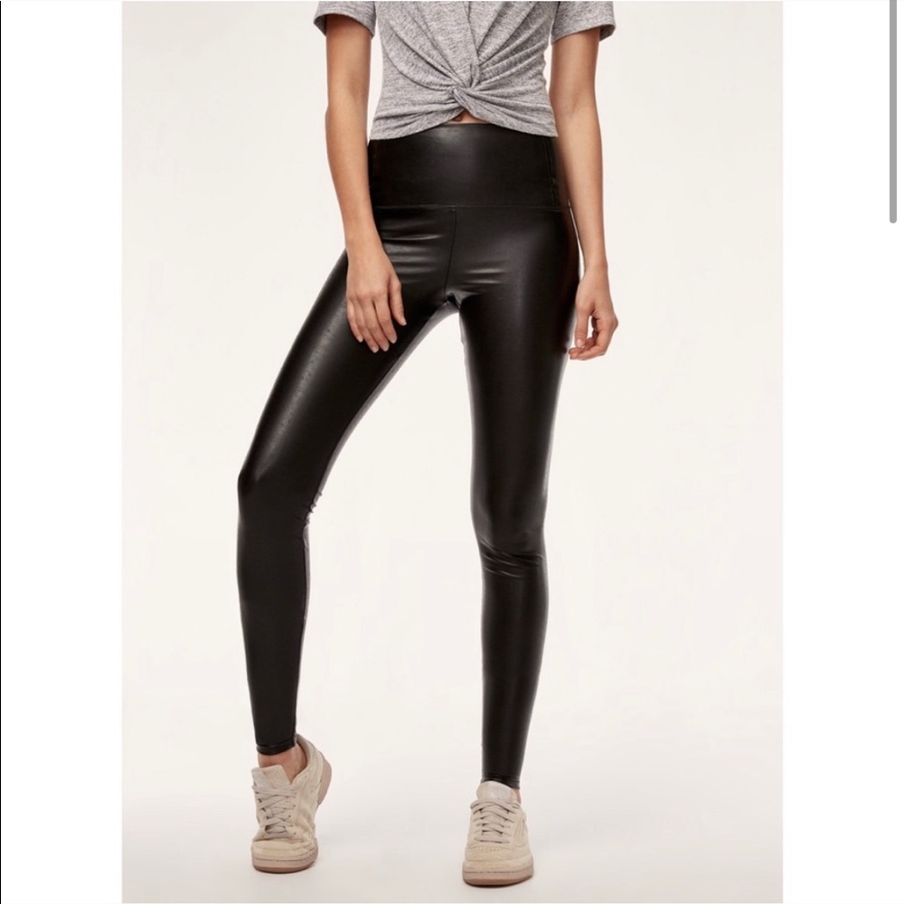 Wilfred Free Daria Vegan Leather Black Leggings